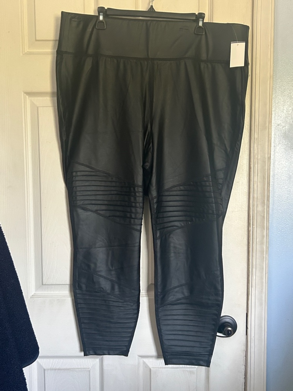 Lane Bryant Livi Active black faux leather power 7/8 leggings size 22/24